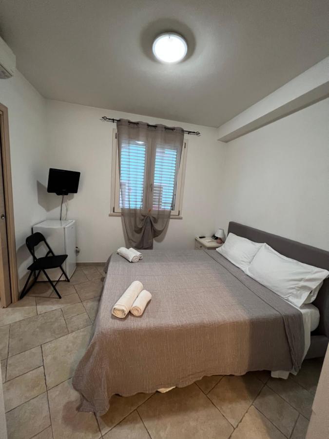 Rena Bianca House Hotel Porto Torres Luaran gambar