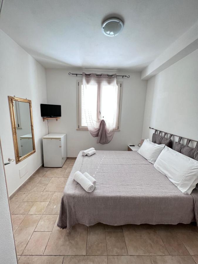 Rena Bianca House Hotel Porto Torres Luaran gambar